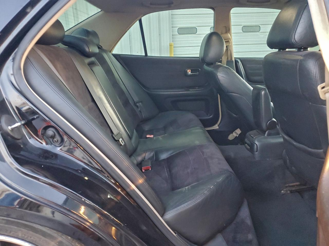 2003 LEXUS IS 300