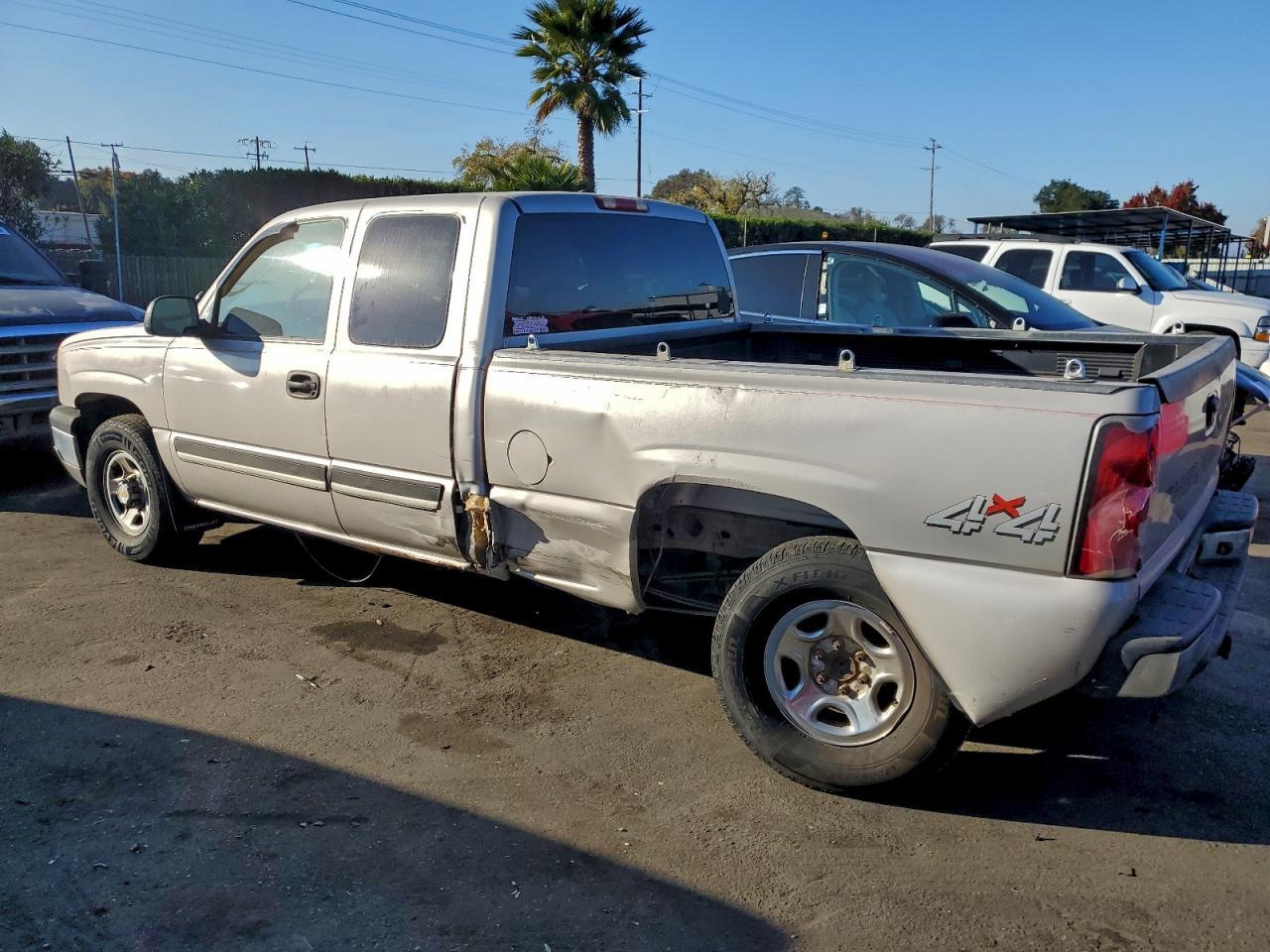 2004 CHEVROLET Silverado