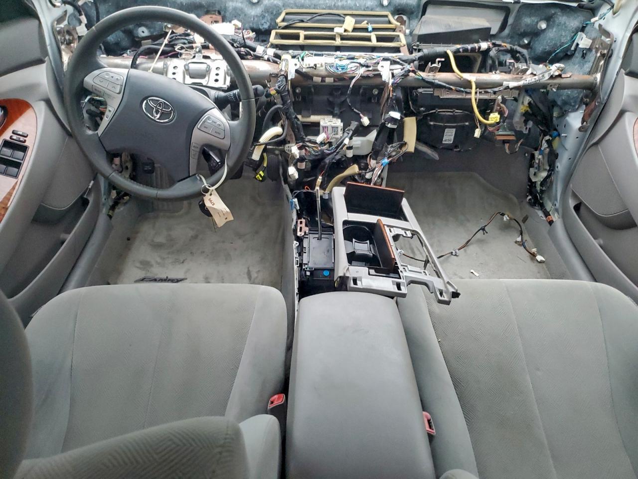 2009 TOYOTA CAMRY