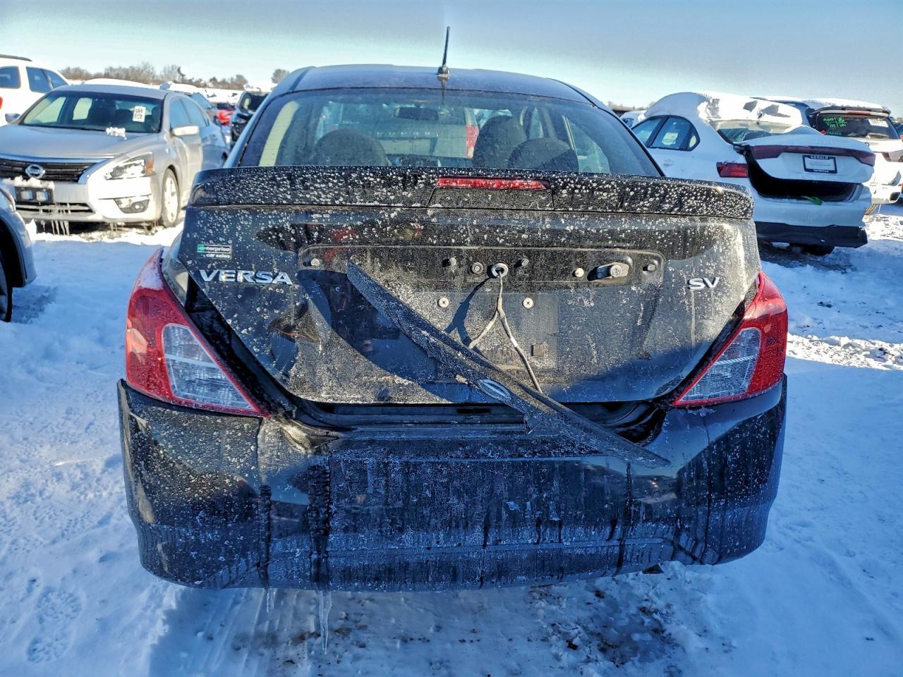 2018 NISSAN VERSA