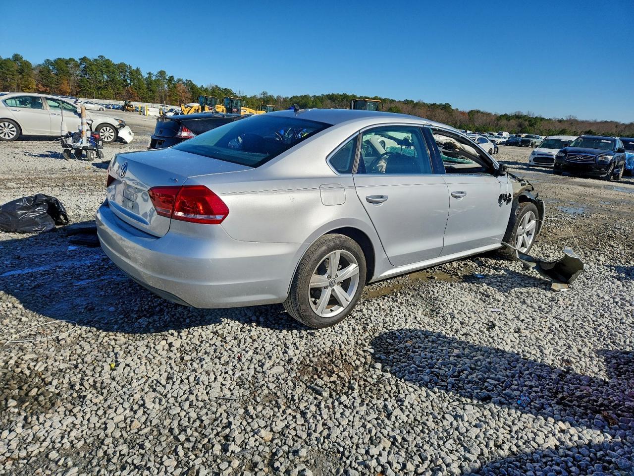 2015 VOLKSWAGEN Passat