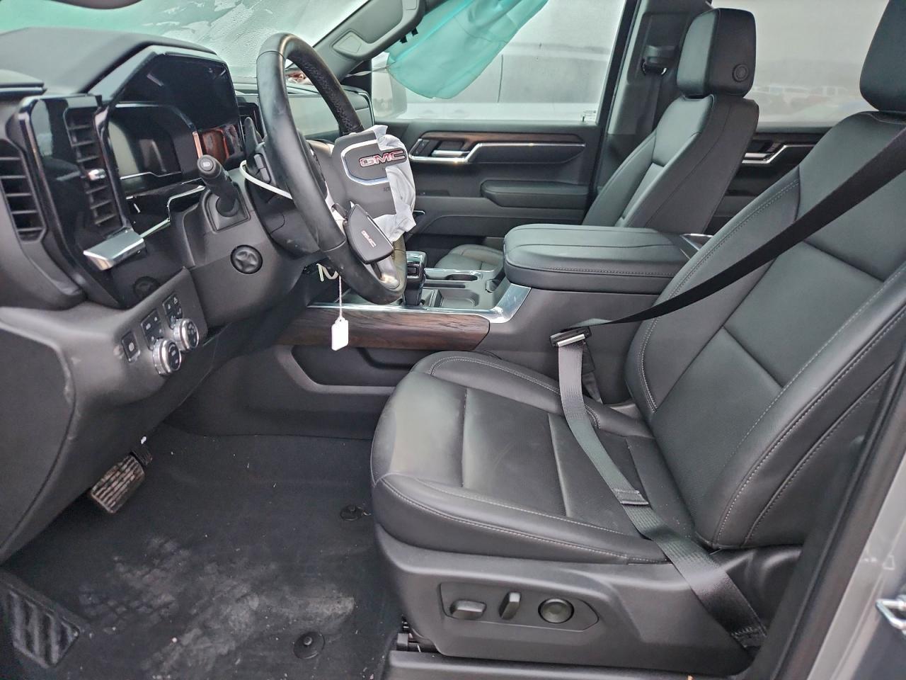 2025 GMC Sierra