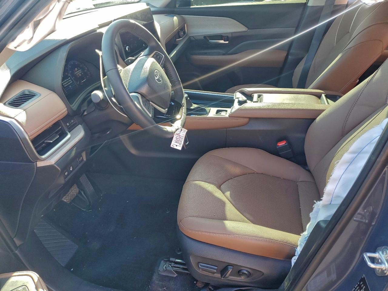 2025 TOYOTA HIGHLANDER
