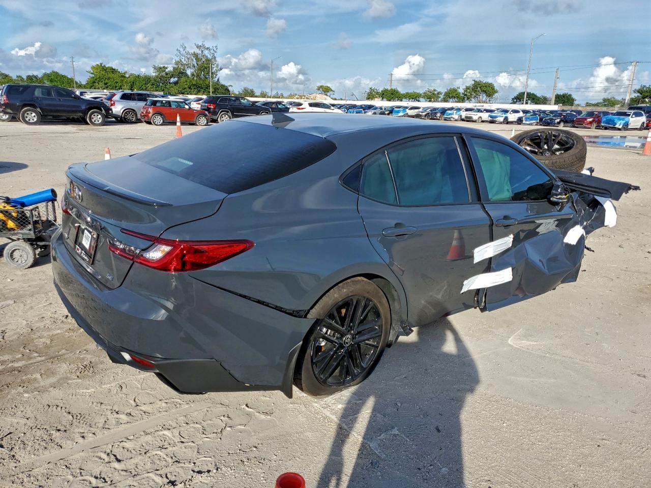 2026 TOYOTA CAMRY