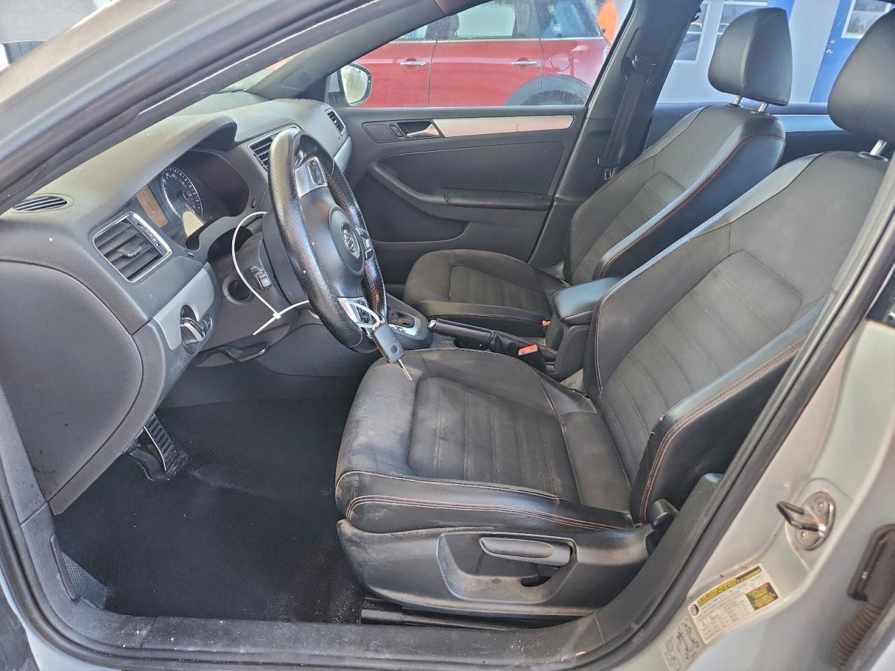 2012 VOLKSWAGEN JETTA