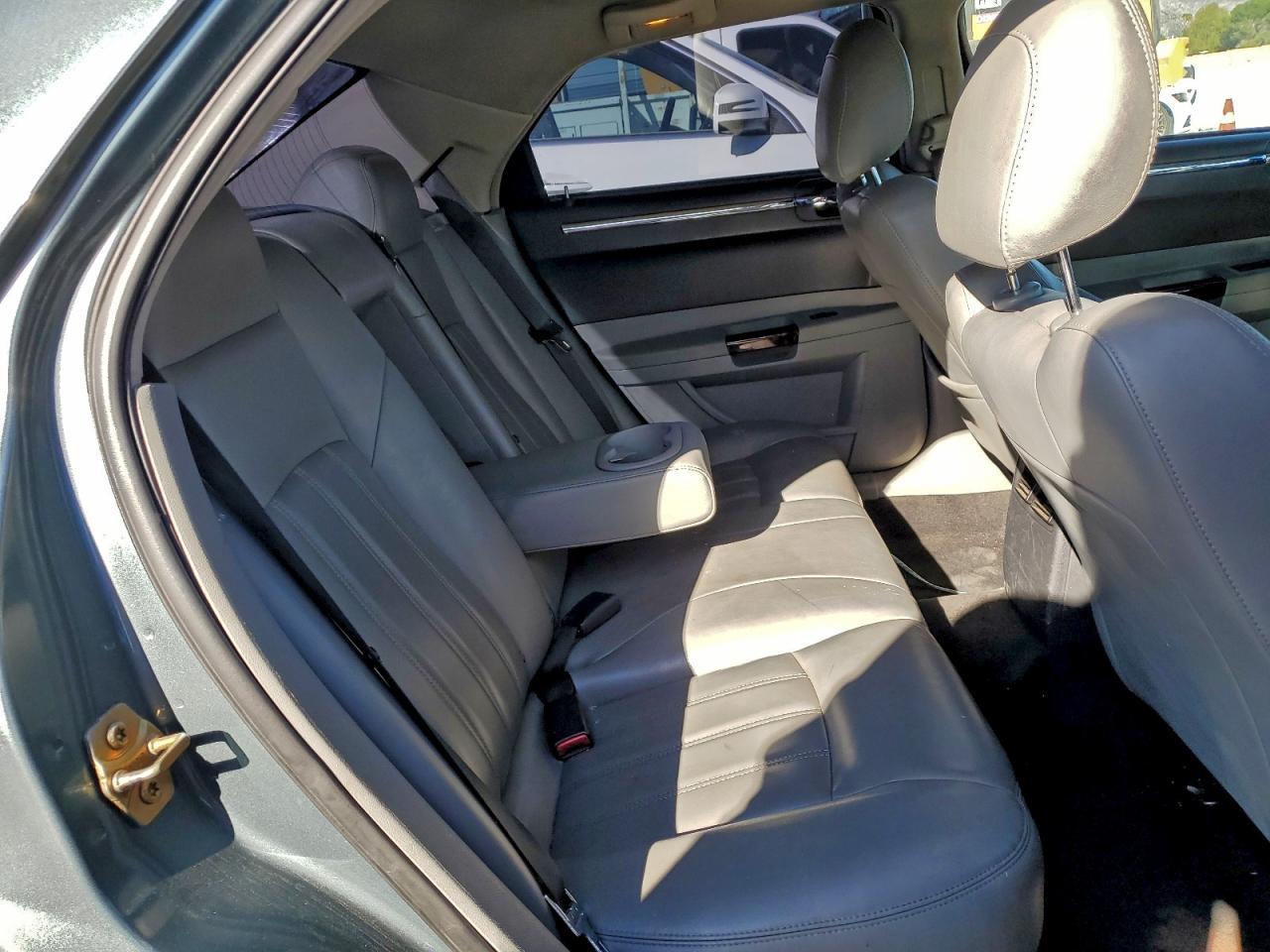 2006 CHRYSLER 300