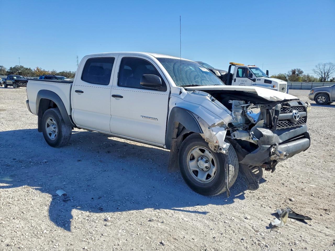2011 TOYOTA TACOMA