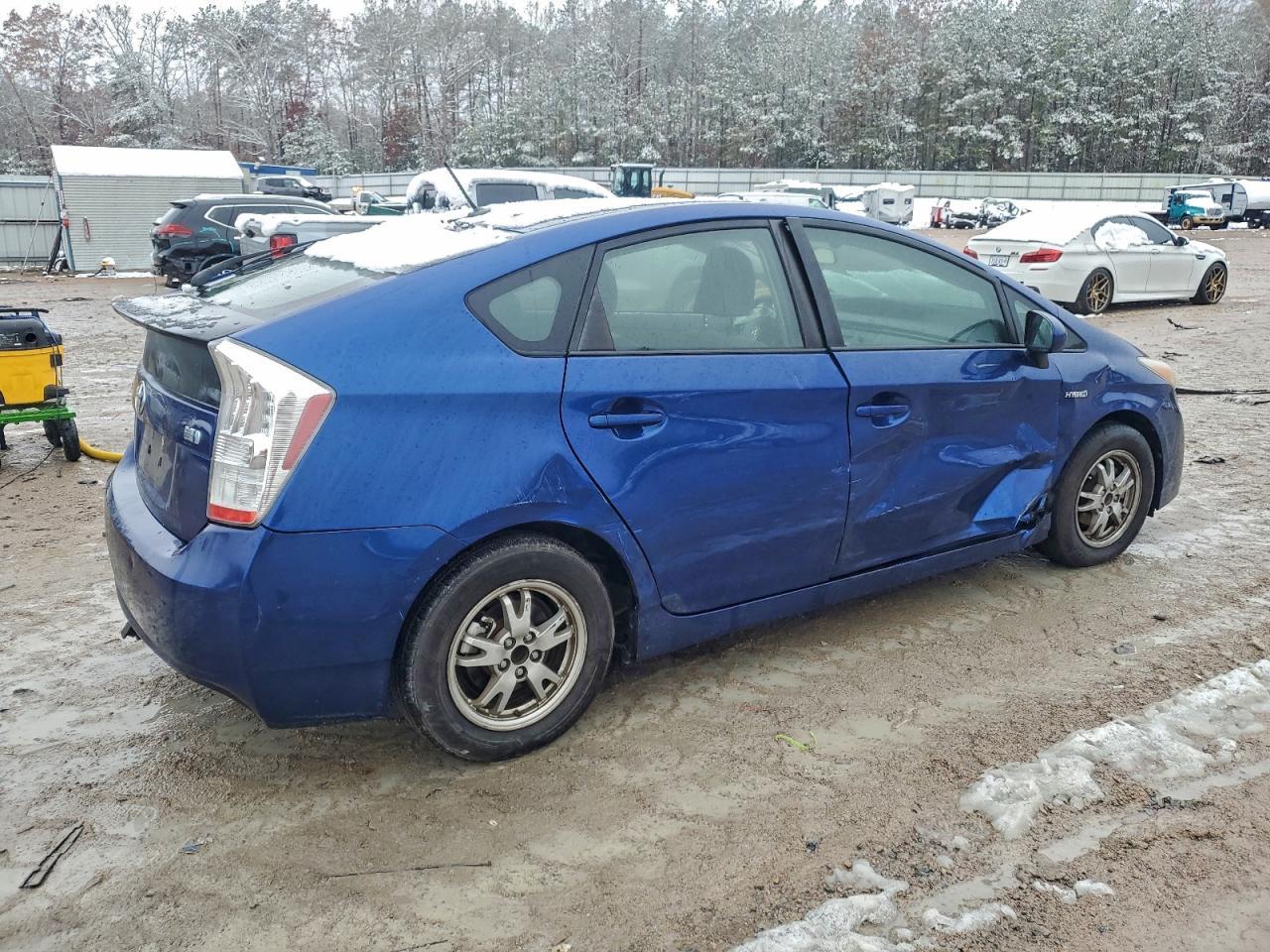 2011 TOYOTA PRIUS
