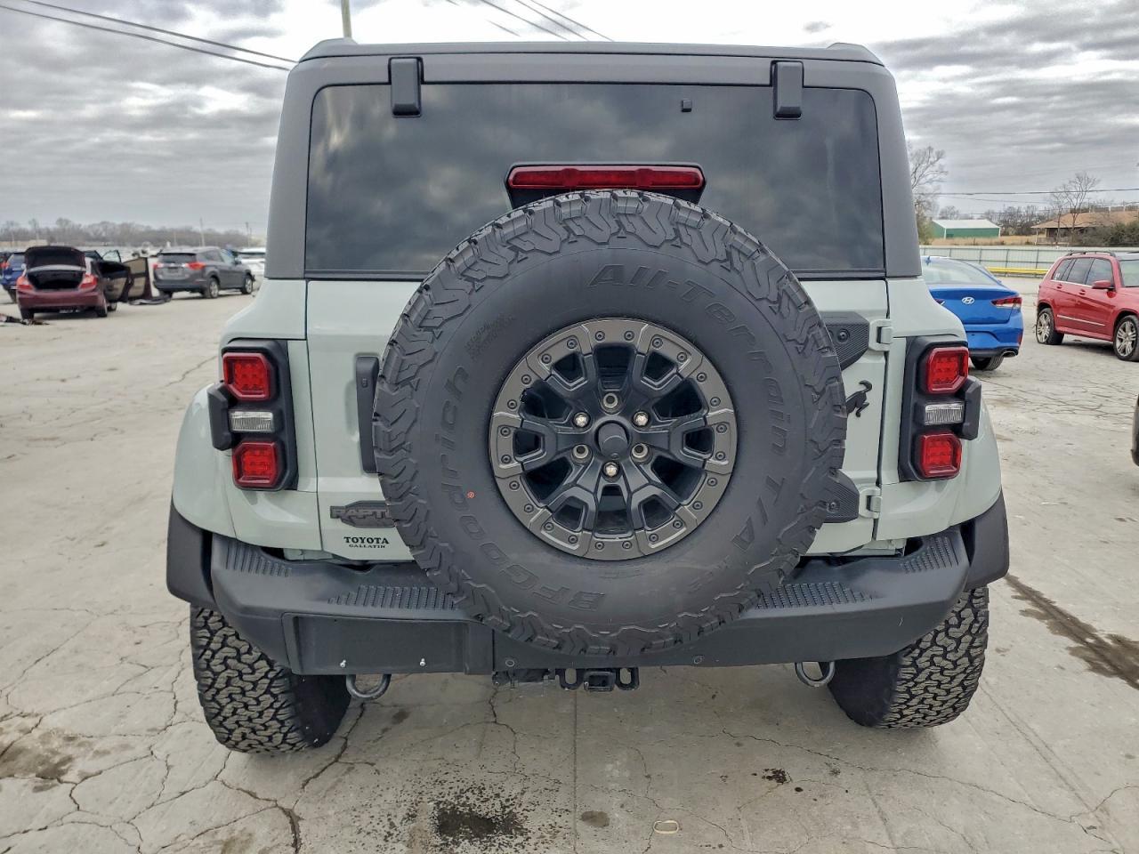 2024 FORD Bronco