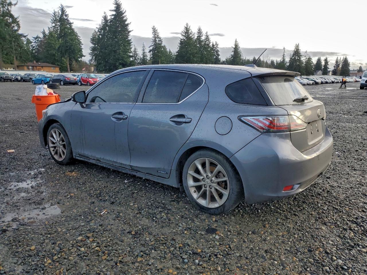 2013 LEXUS CT 200