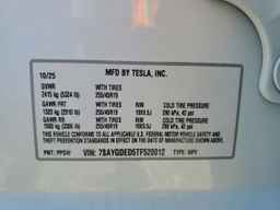 2026 TESLA MODEL Y
