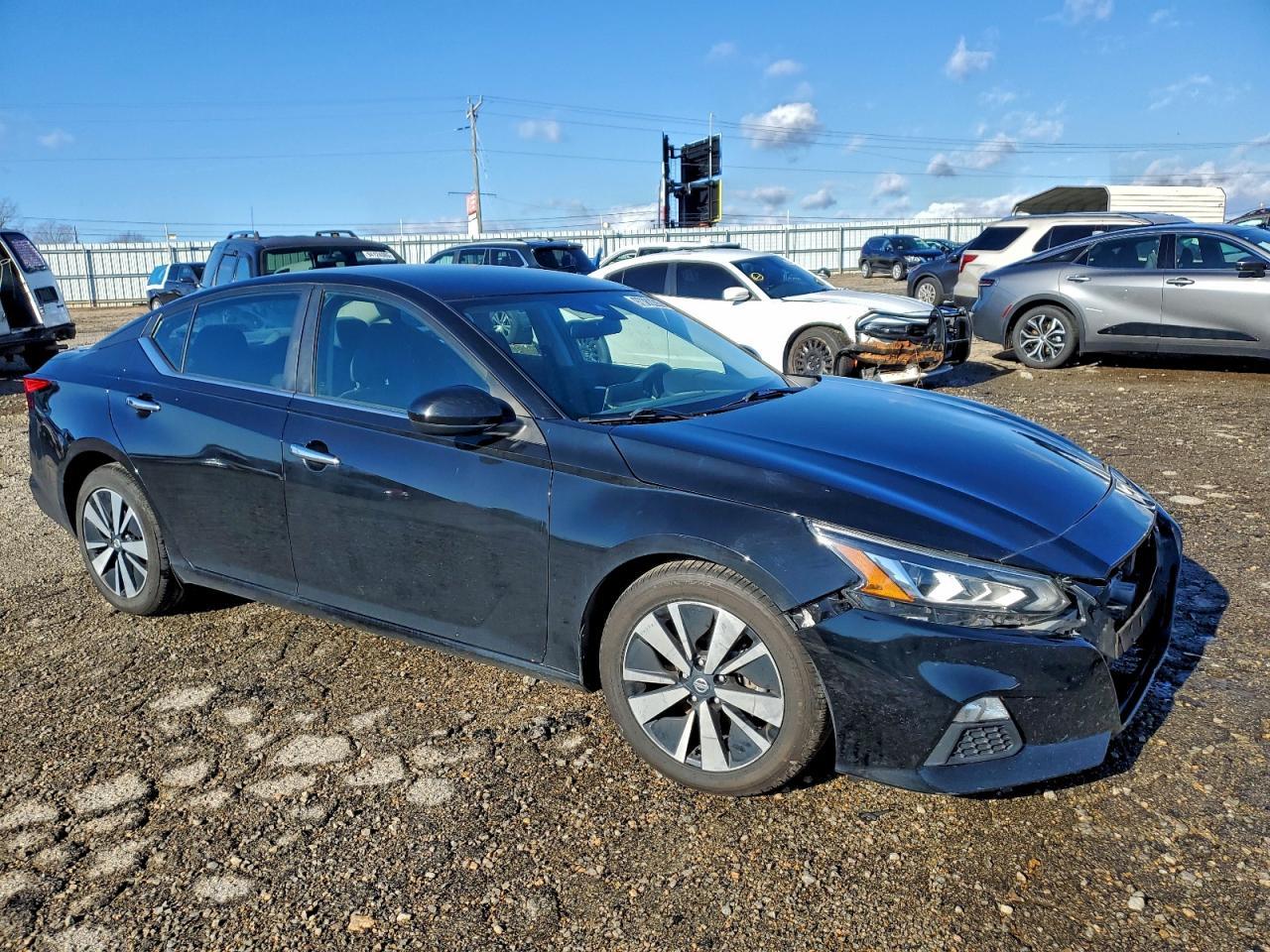 2022 NISSAN ALTIMA