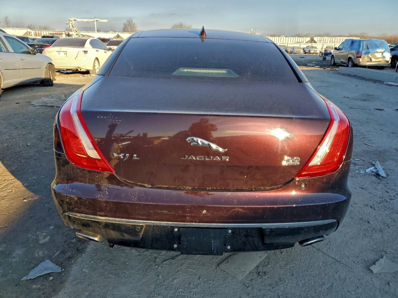 2016 JAGUAR Xj-Series