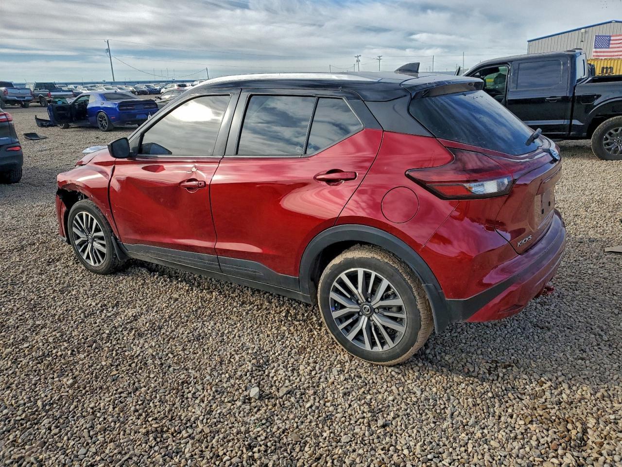 2021 NISSAN KICKS