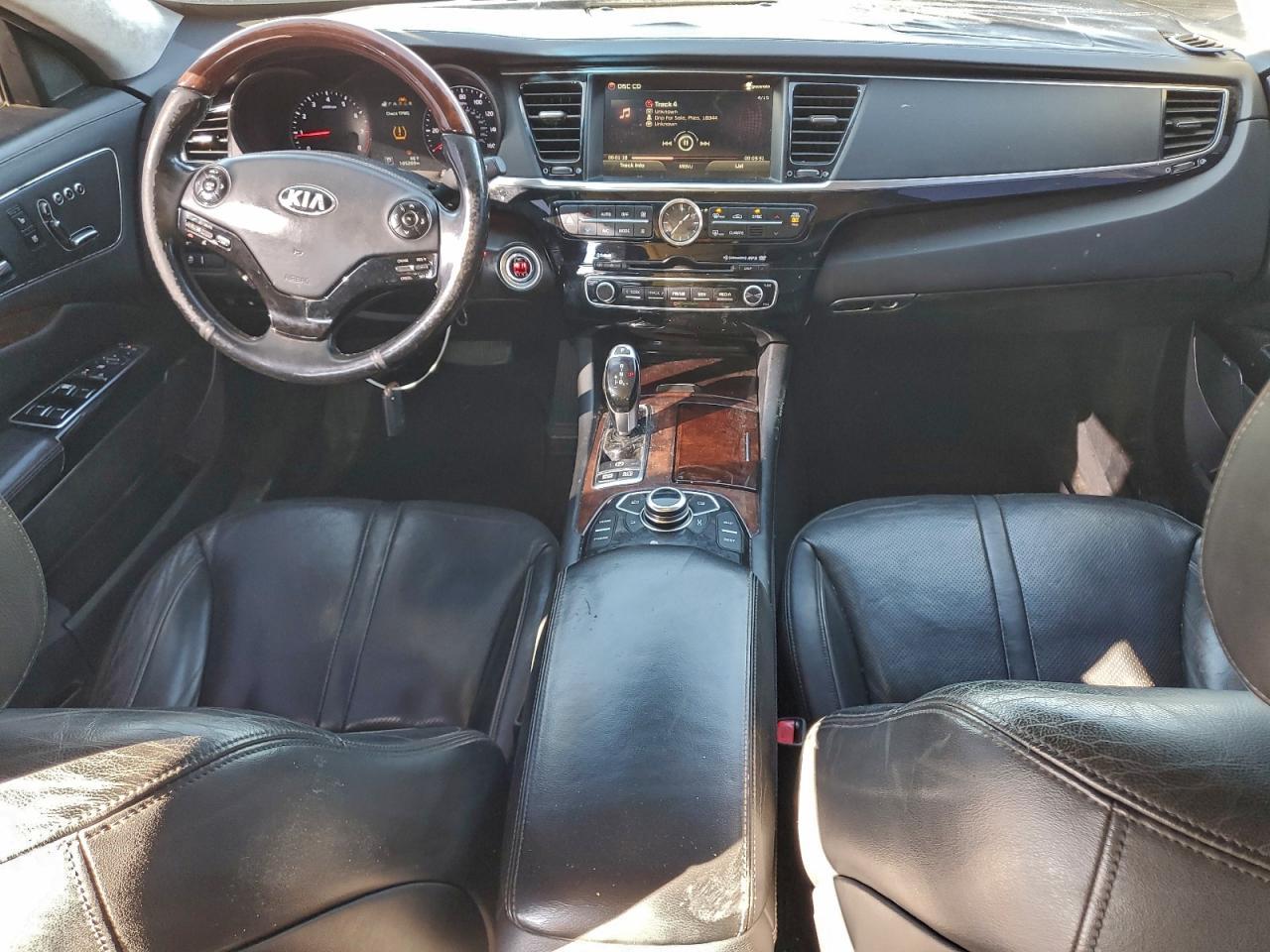 2015 KIA K900