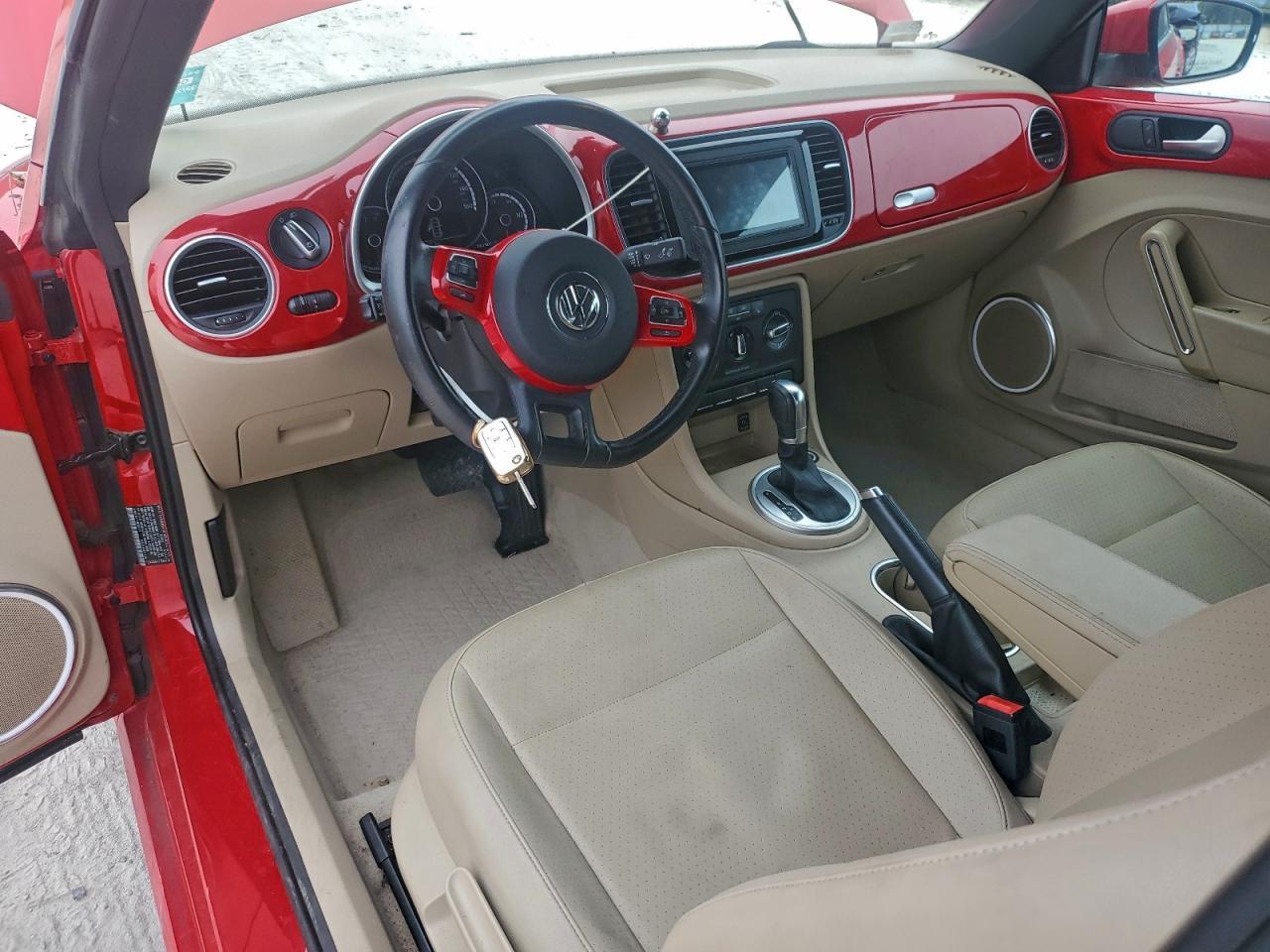 2015 VOLKSWAGEN Beetle