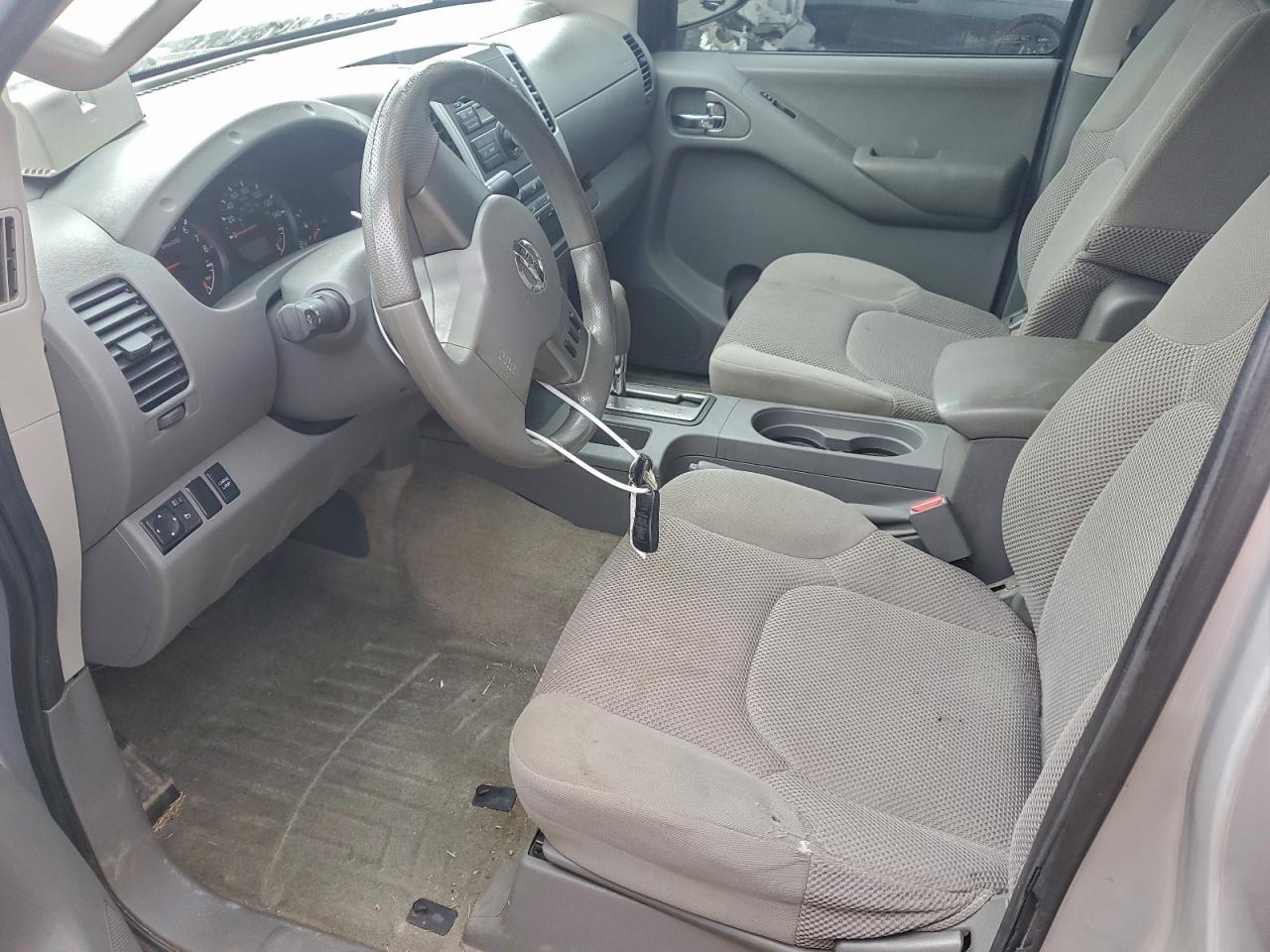 2012 NISSAN Frontier