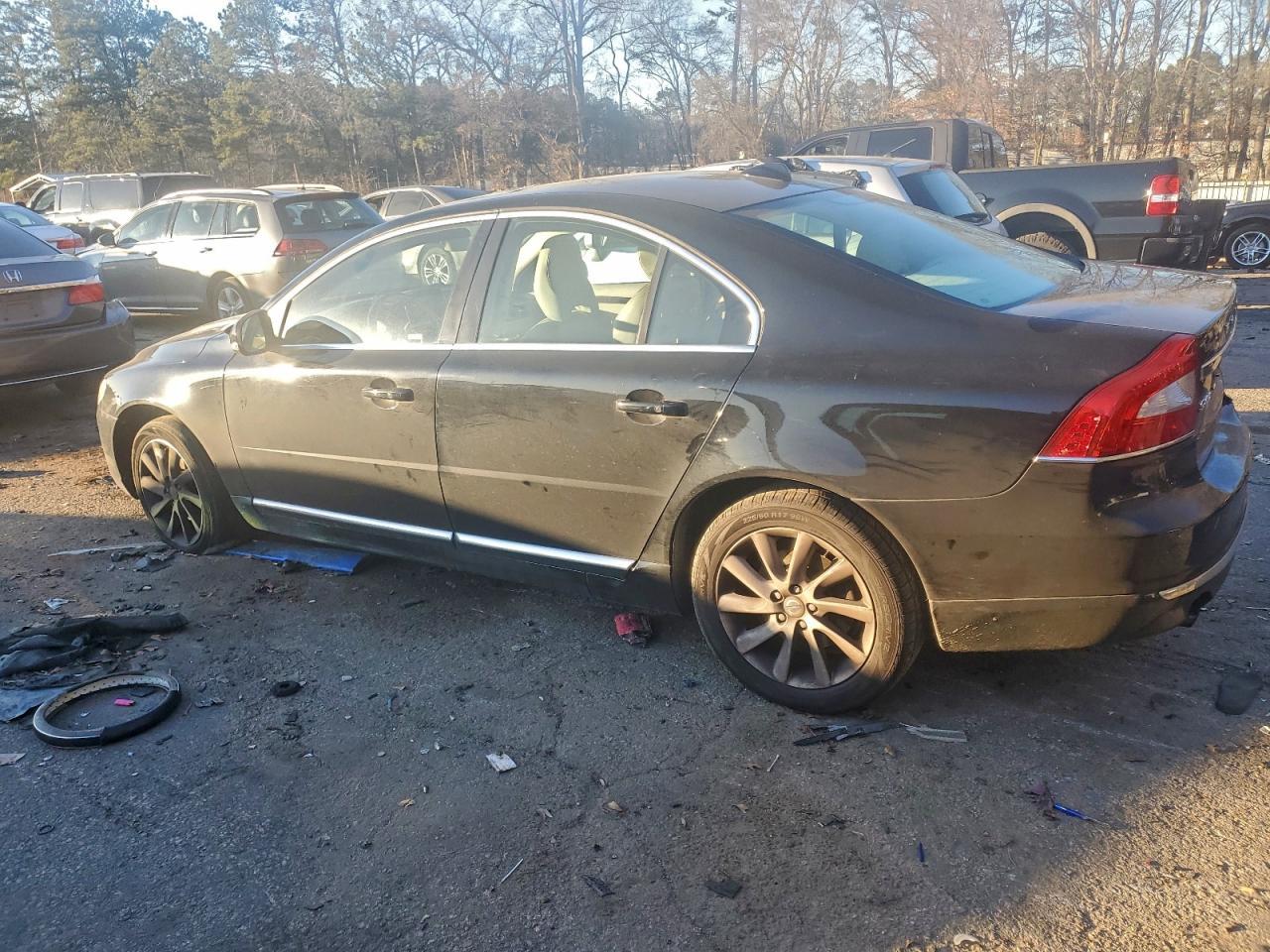 2015 VOLVO S80