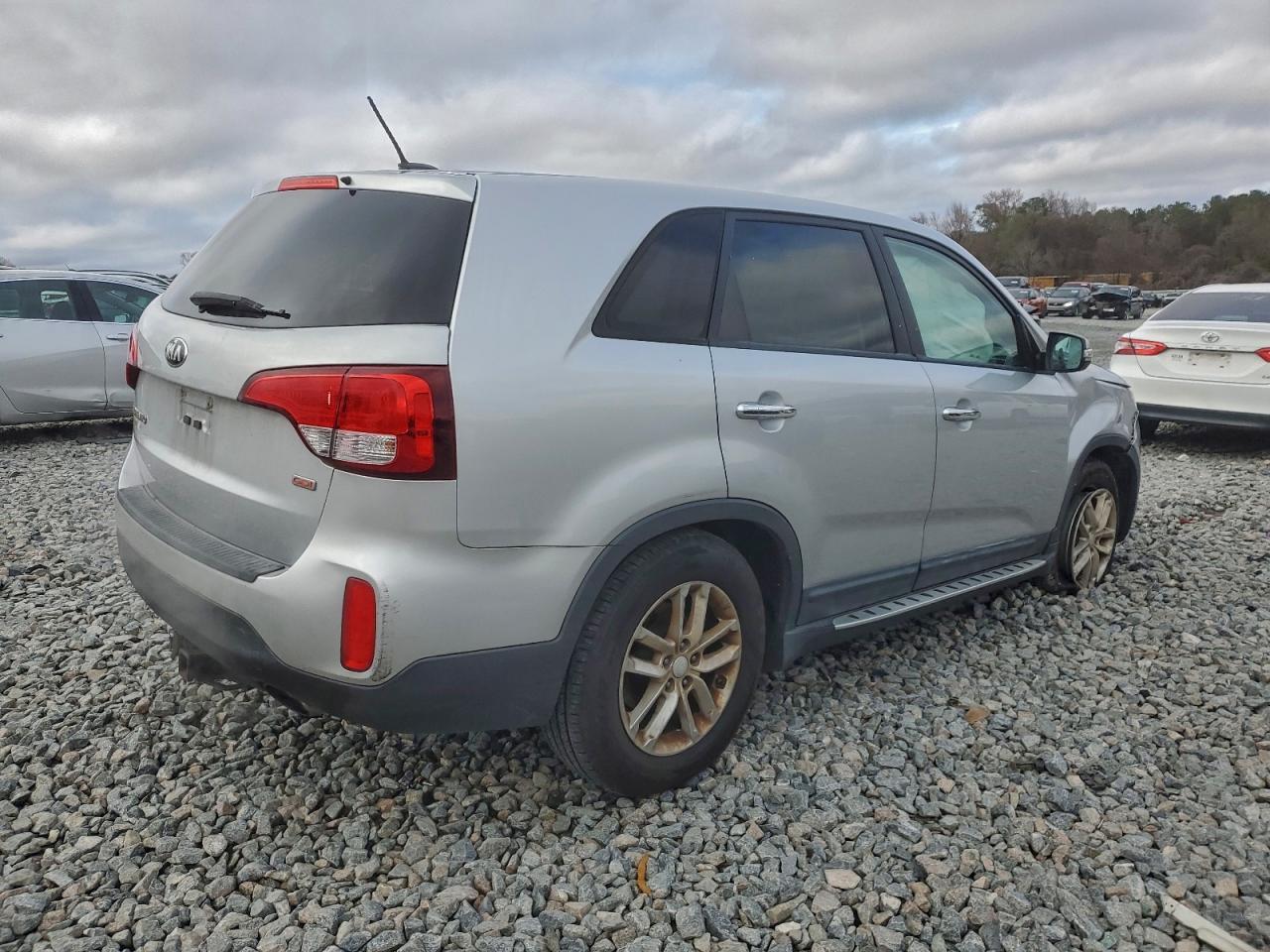 2015 KIA SORENTO