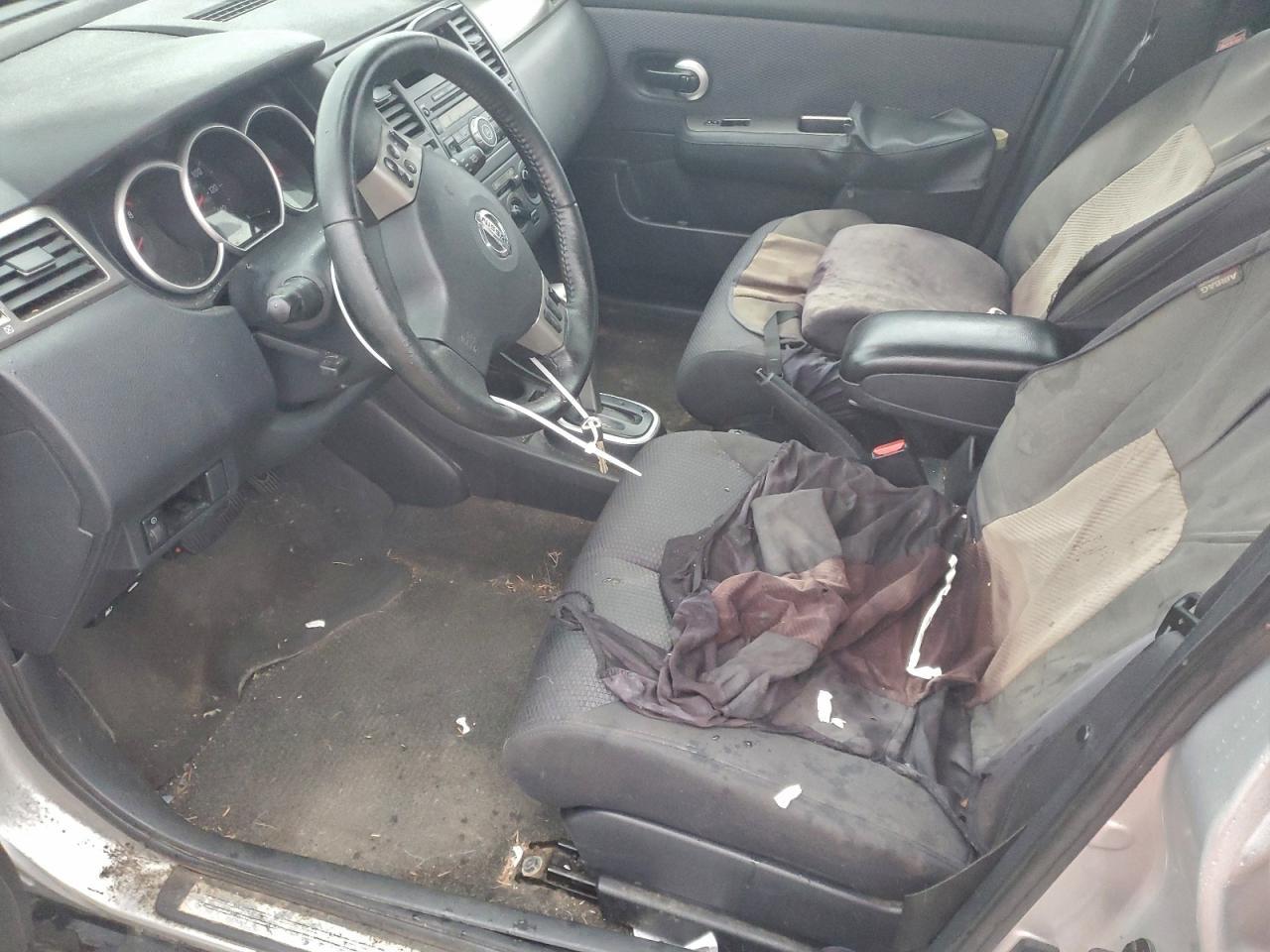 2009 NISSAN VERSA
