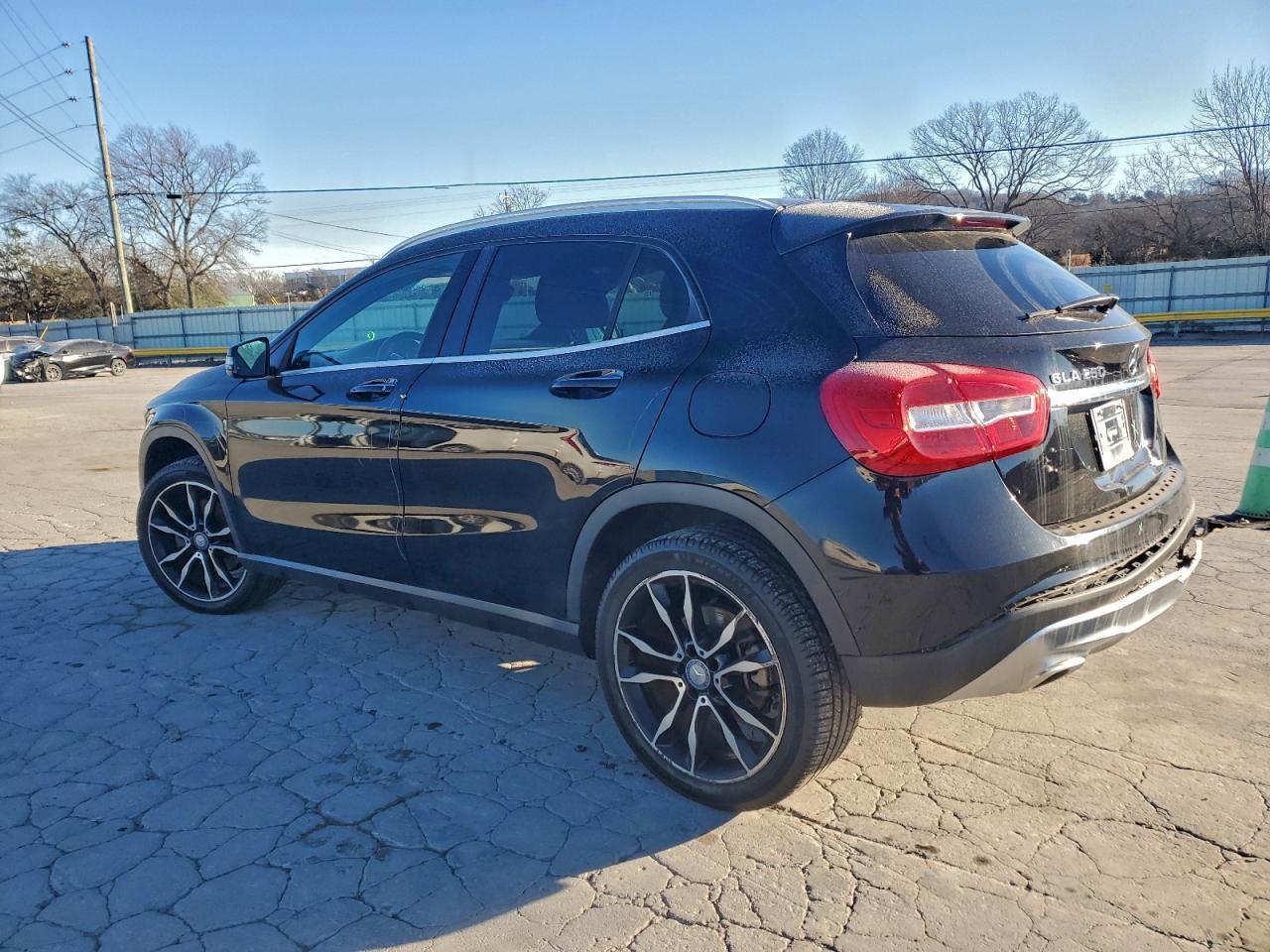 2017 MERCEDES-BENZ GLA-Class