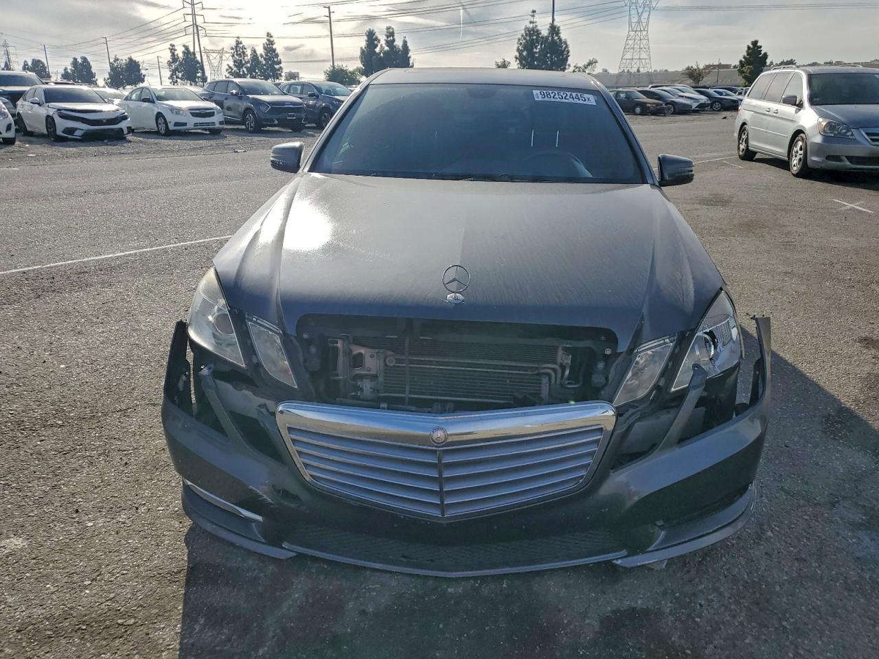 2012 MERCEDES-BENZ E-Class