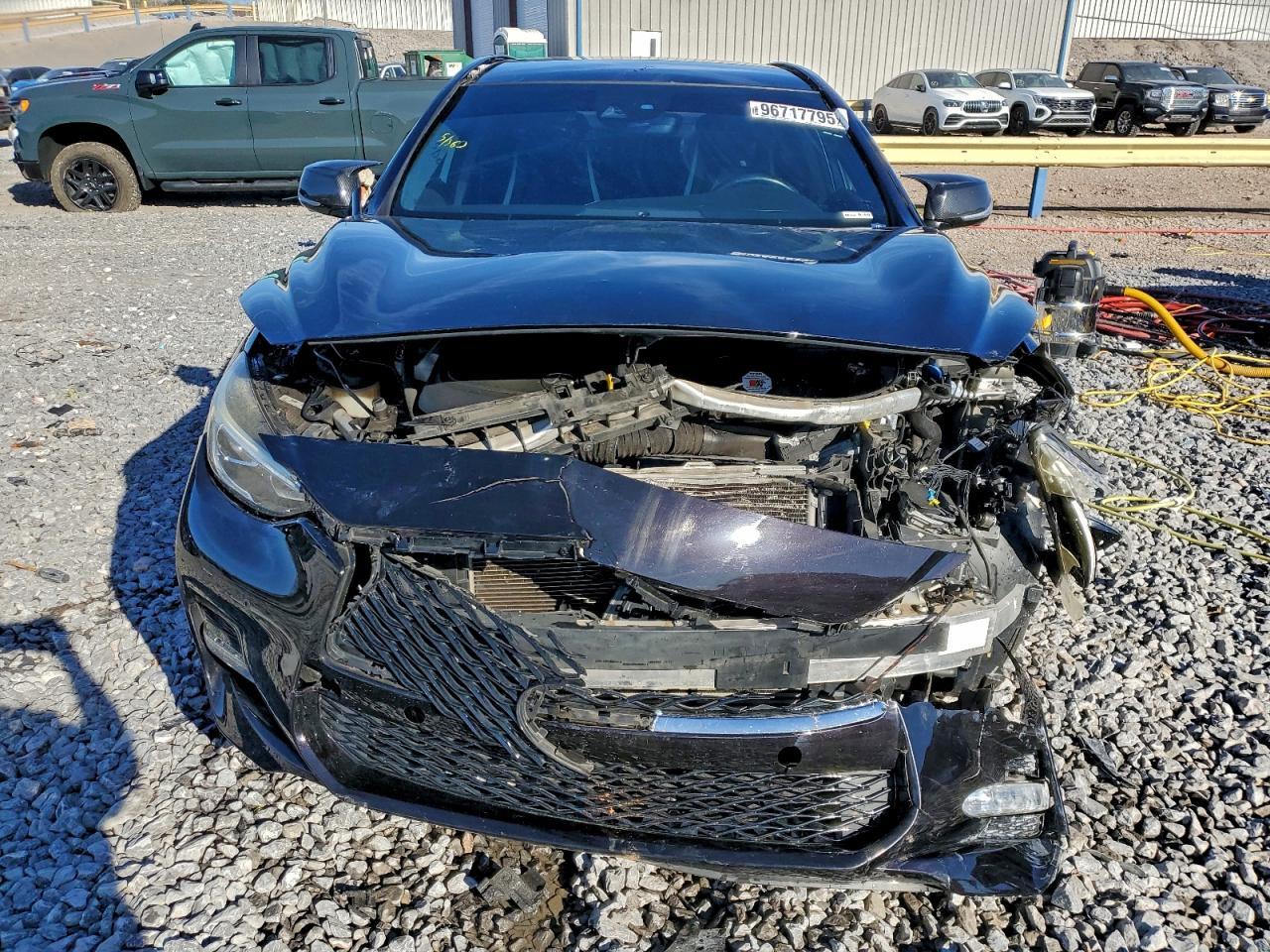 2017 INFINITI QX30