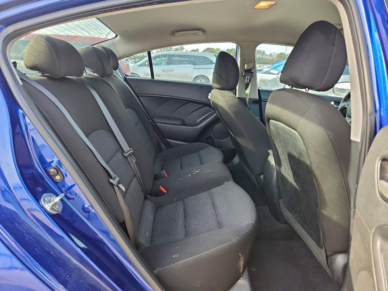 2017 KIA FORTE