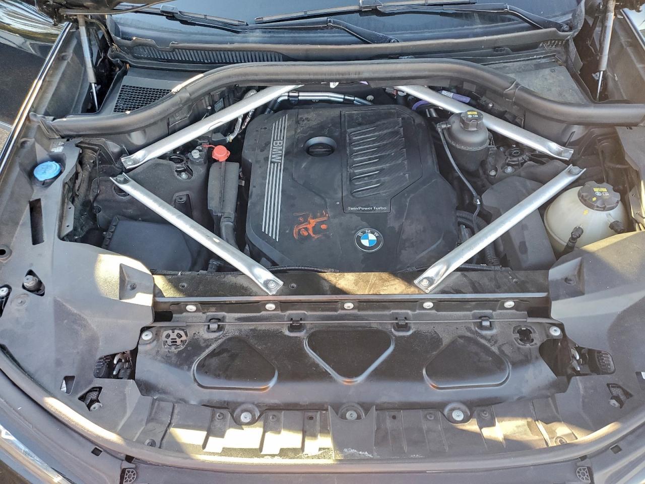 2021 BMW X7