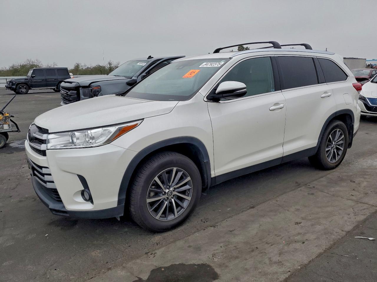 2019 TOYOTA HIGHLANDER