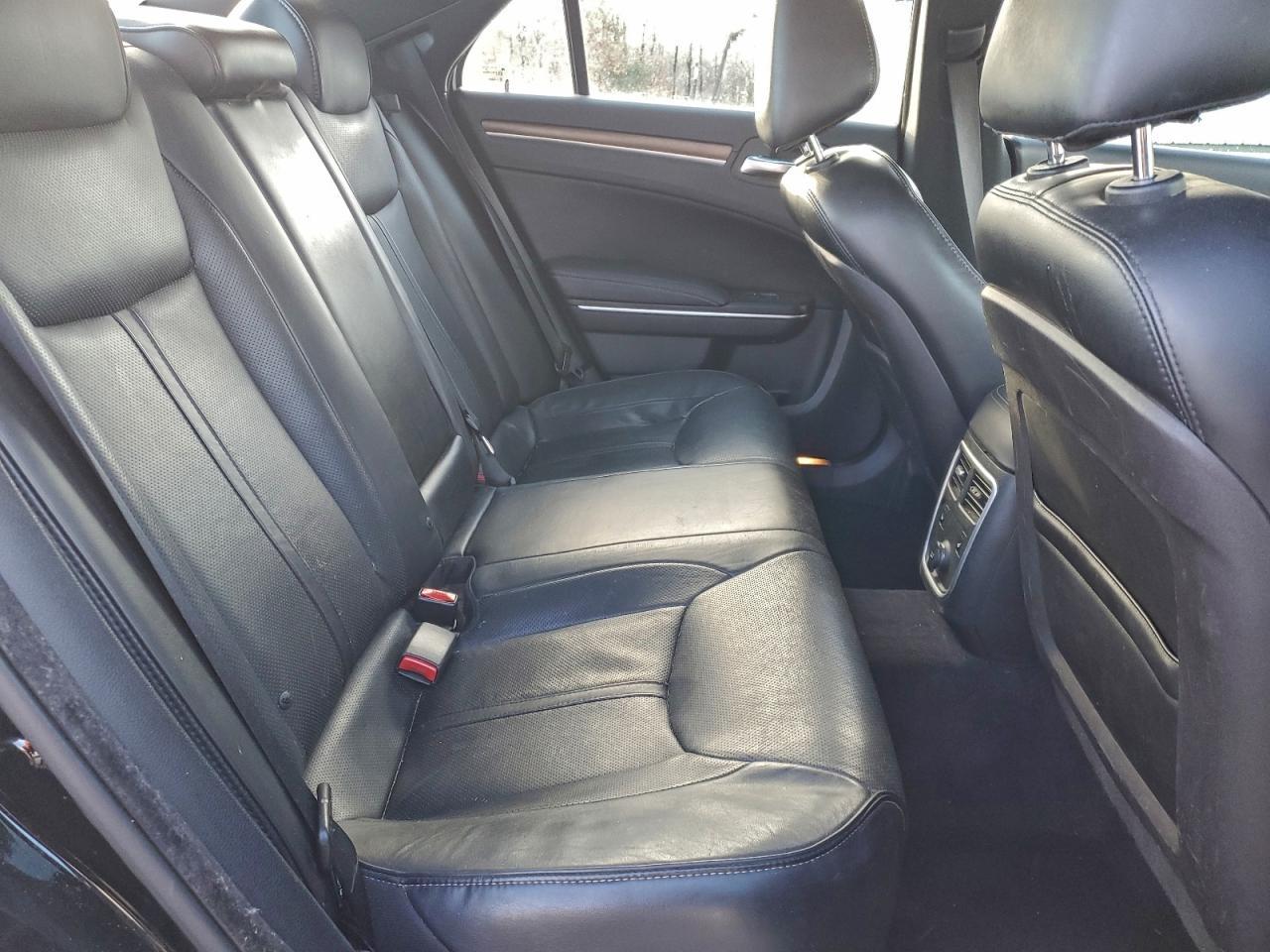 2012 CHRYSLER 300