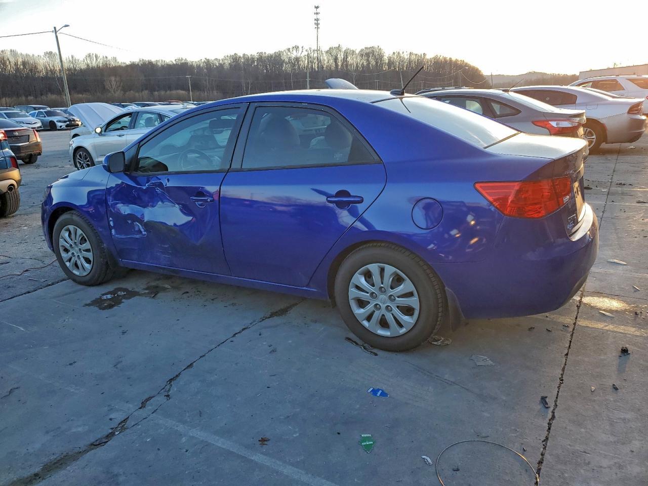 2013 KIA FORTE