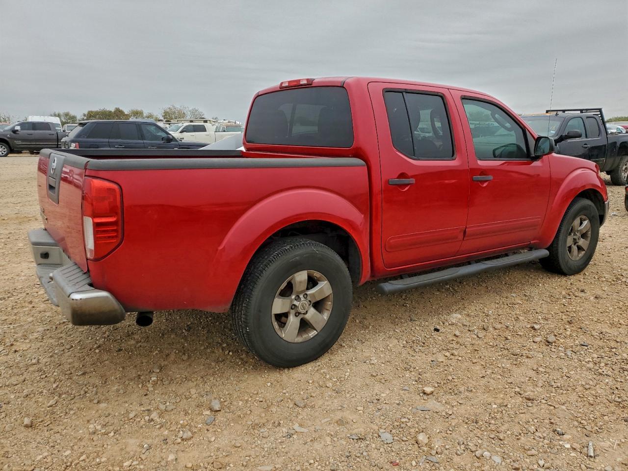 2011 NISSAN Frontier