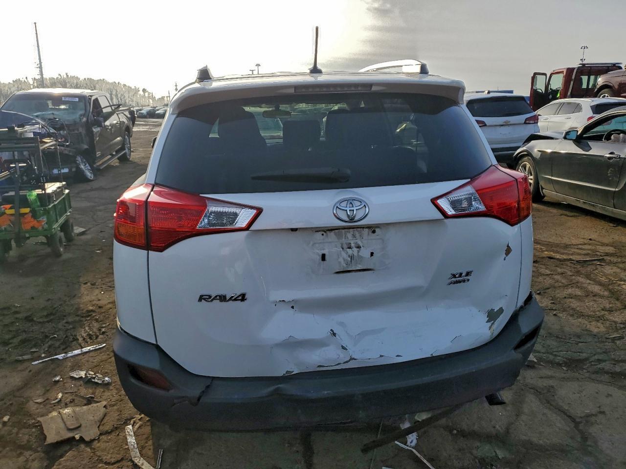 2015 TOYOTA RAV4