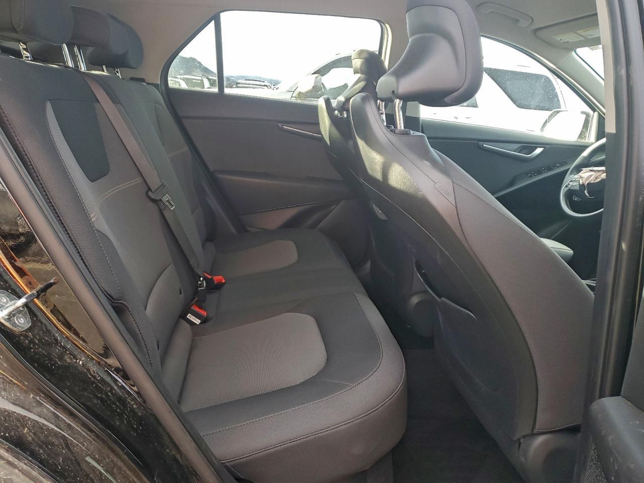 2023 KIA Niro