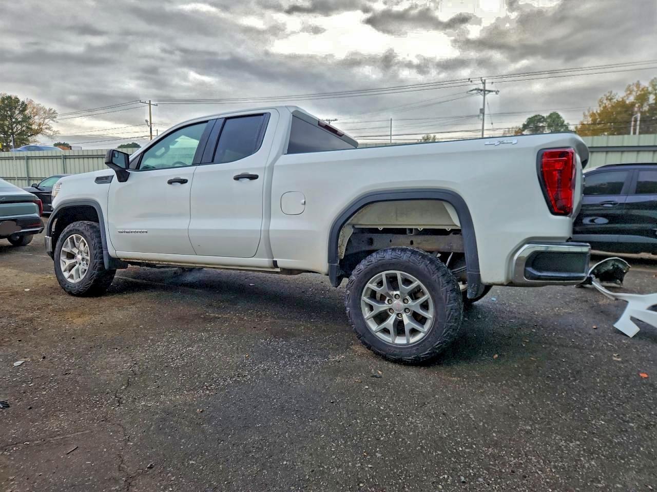 2020 GMC Sierra