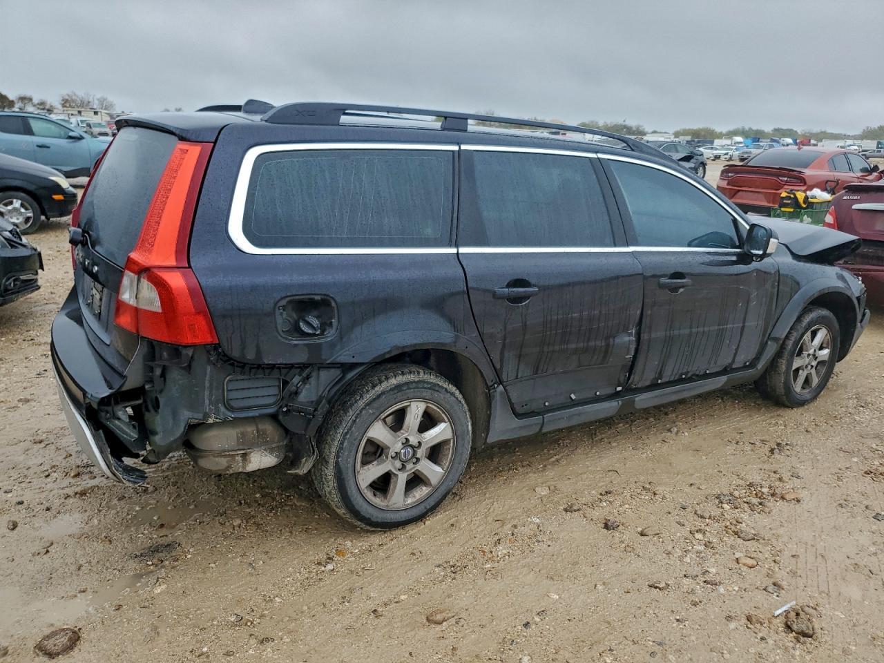 2011 VOLVO XC70