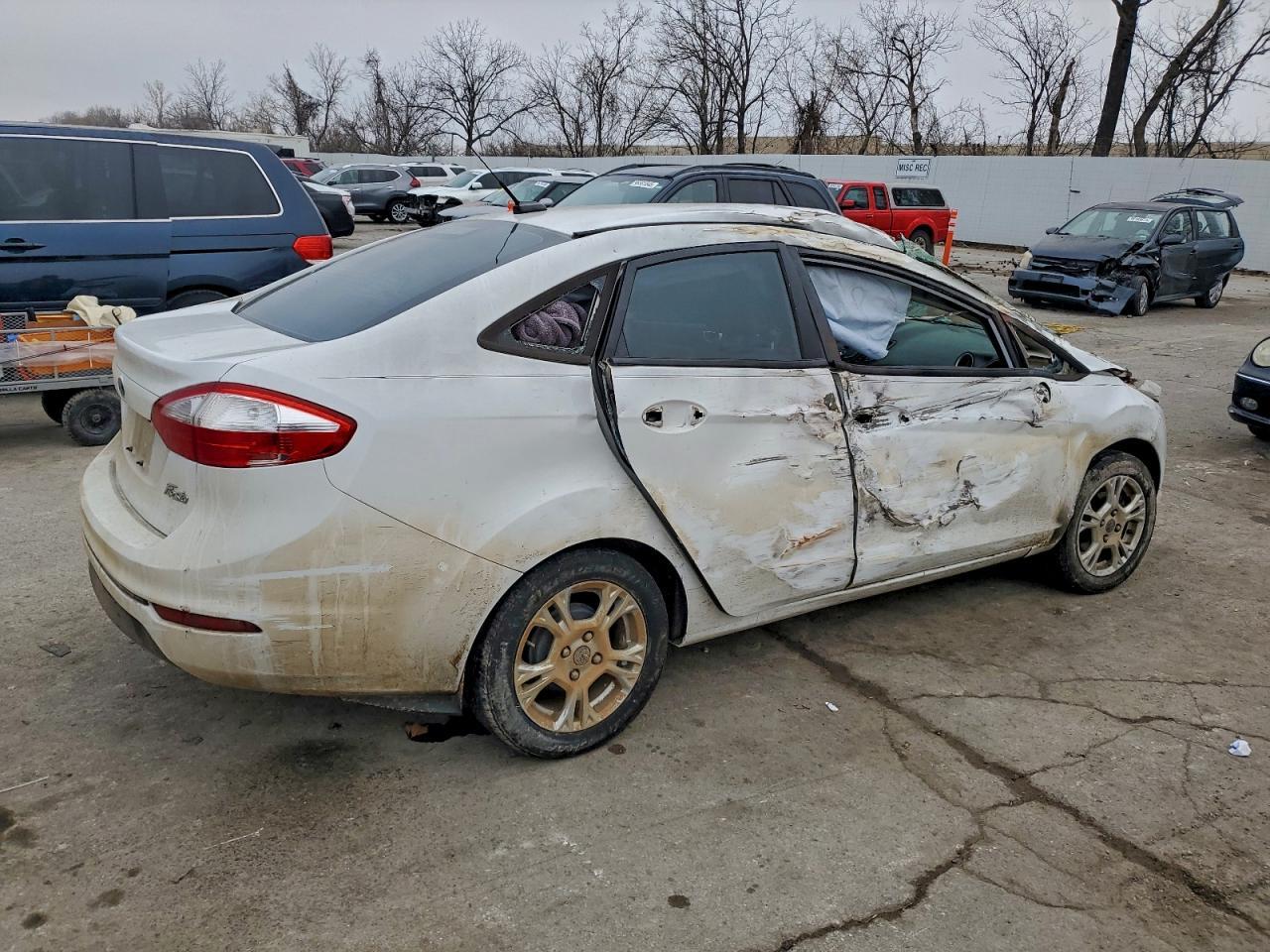 2015 FORD Fiesta