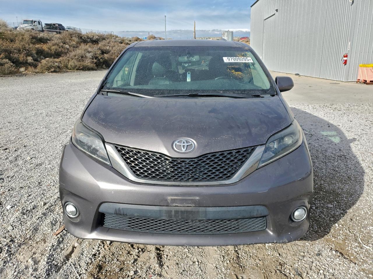 2015 TOYOTA SIENNA