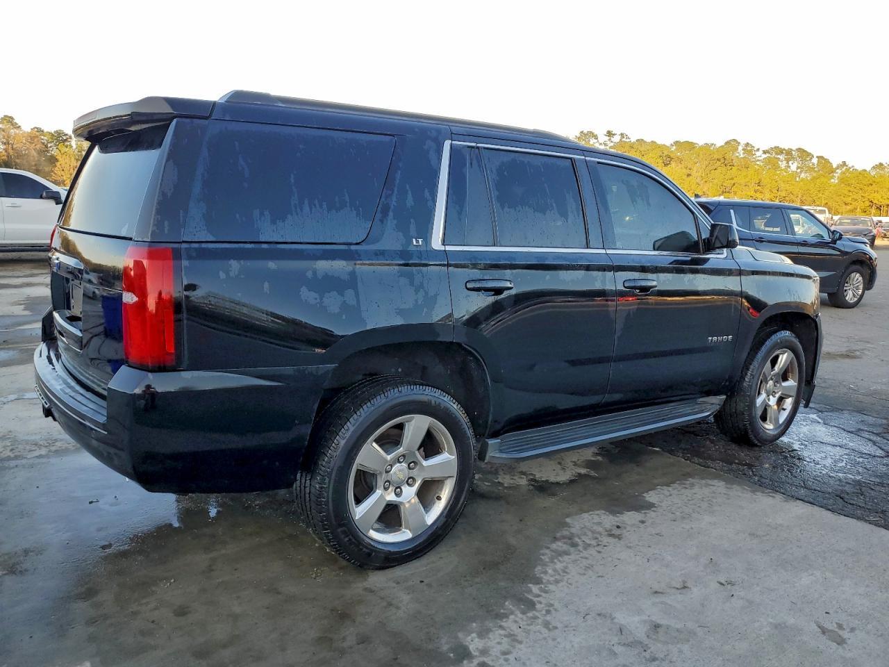 2016 CHEVROLET Tahoe