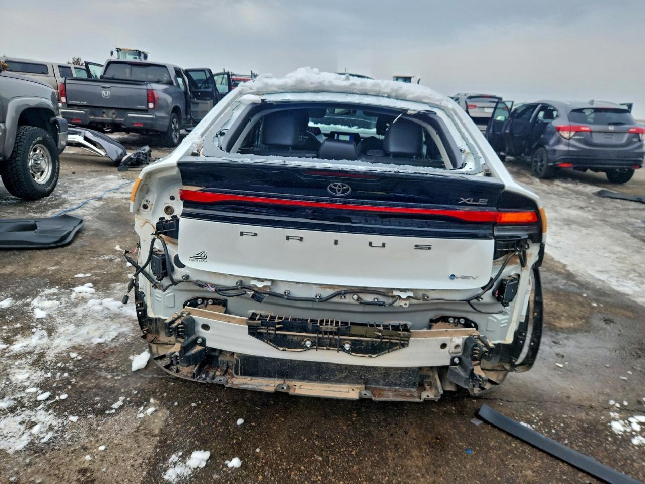 2024 TOYOTA PRIUS