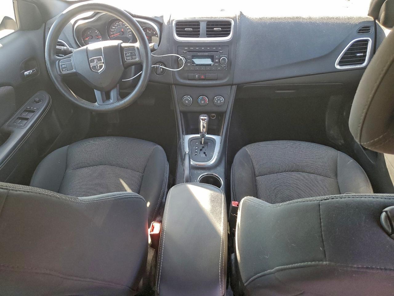 2014 DODGE Avenger