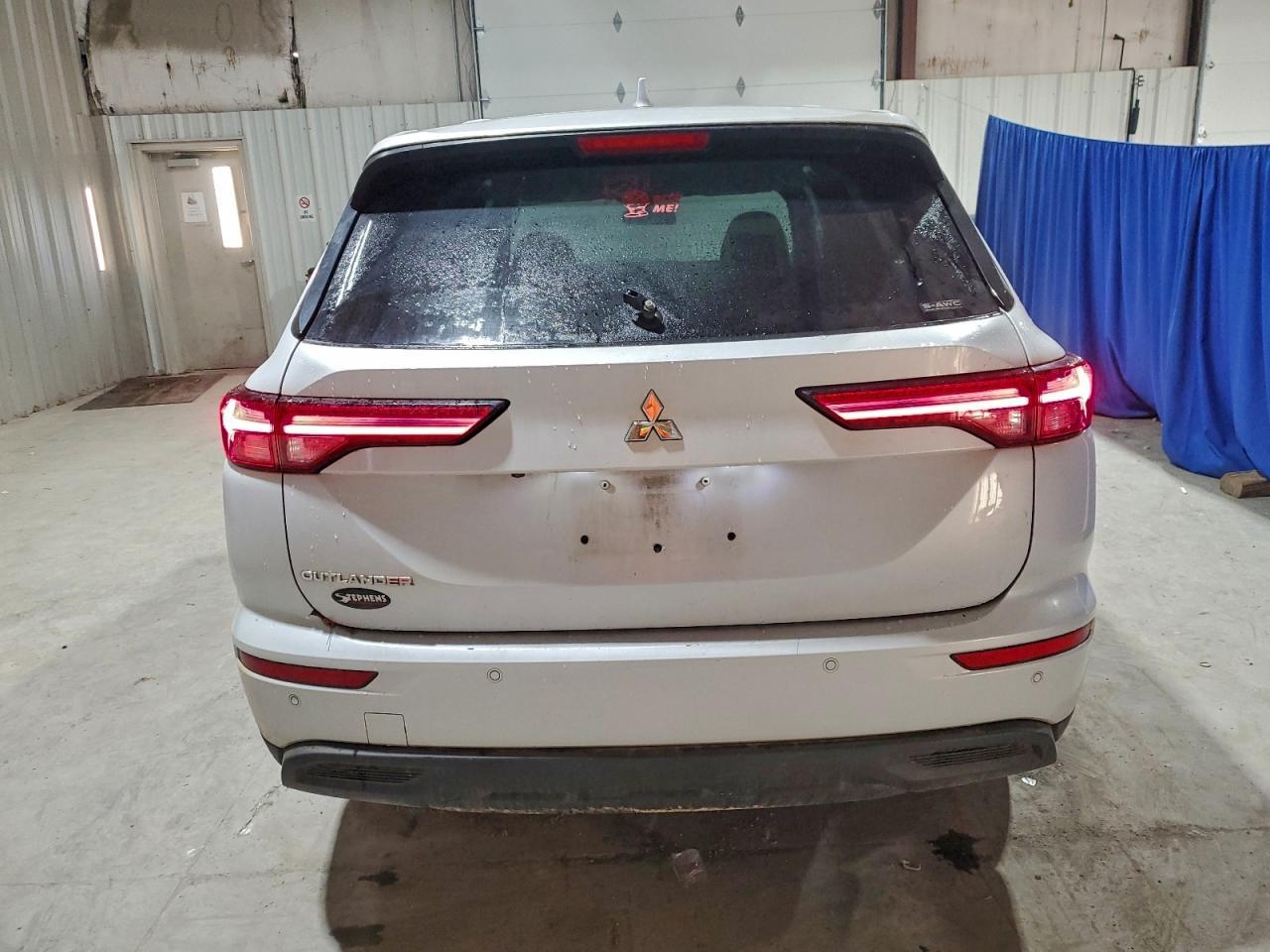 2022 MITSUBISHI outlander