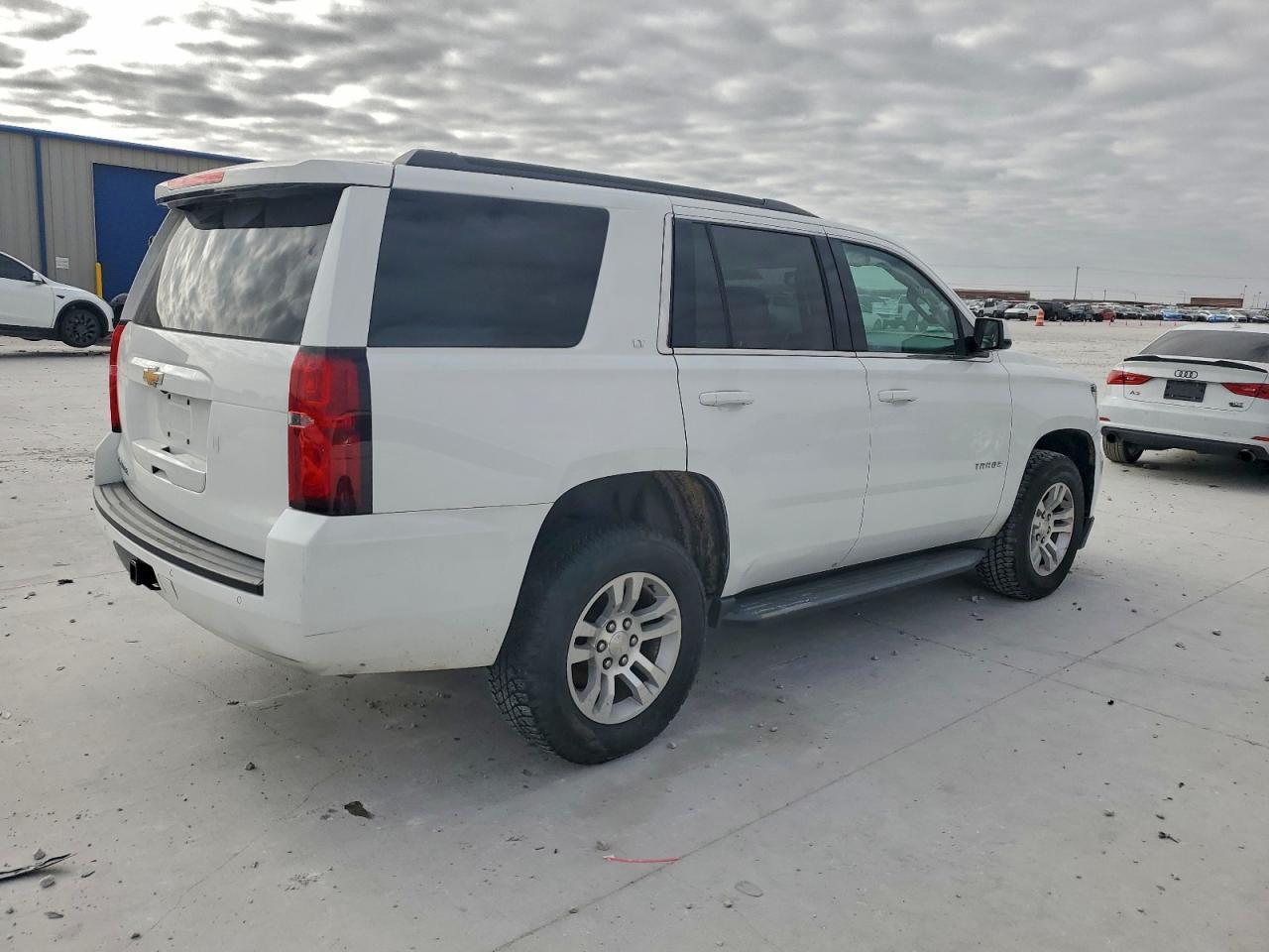 2017 CHEVROLET Tahoe