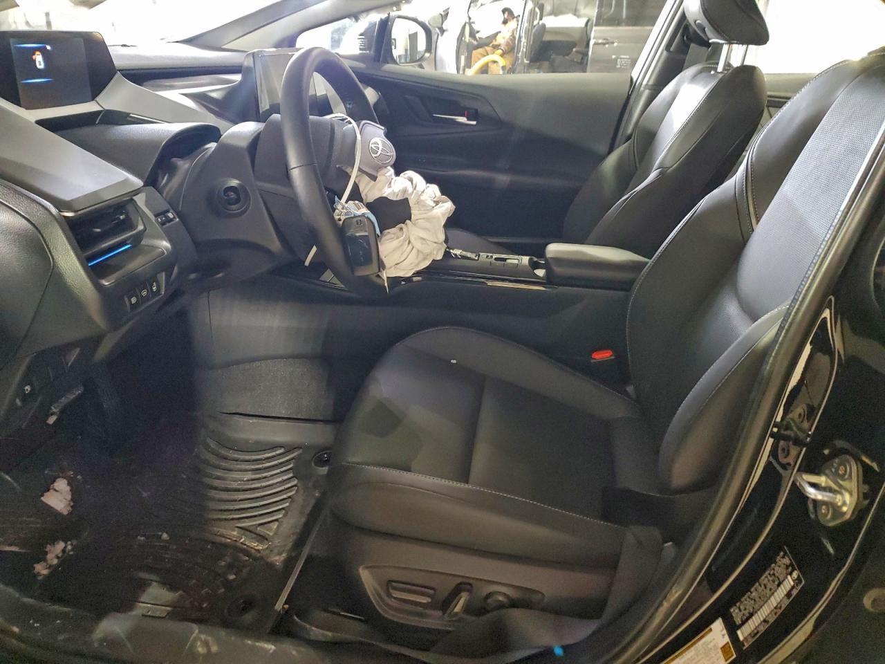 2025 TOYOTA PRIUS