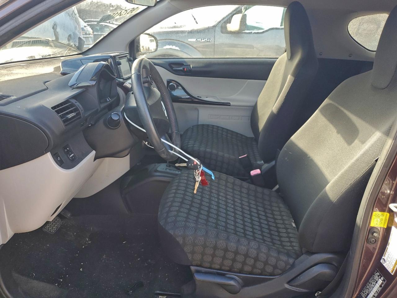 2014 TOYOTA SCION
