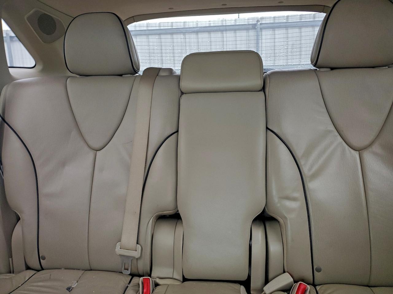 2010 TOYOTA VENZA