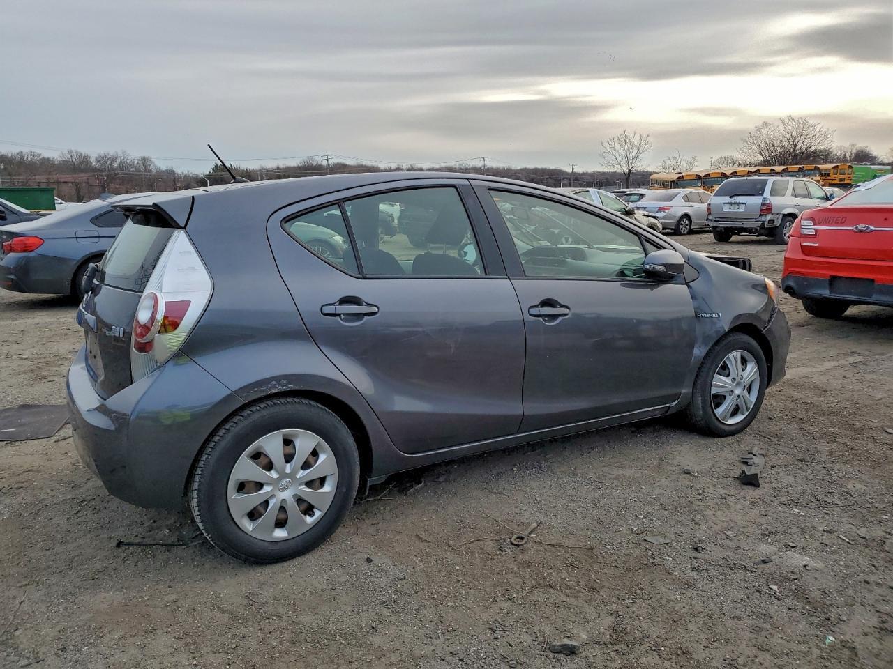 2014 TOYOTA Prius c