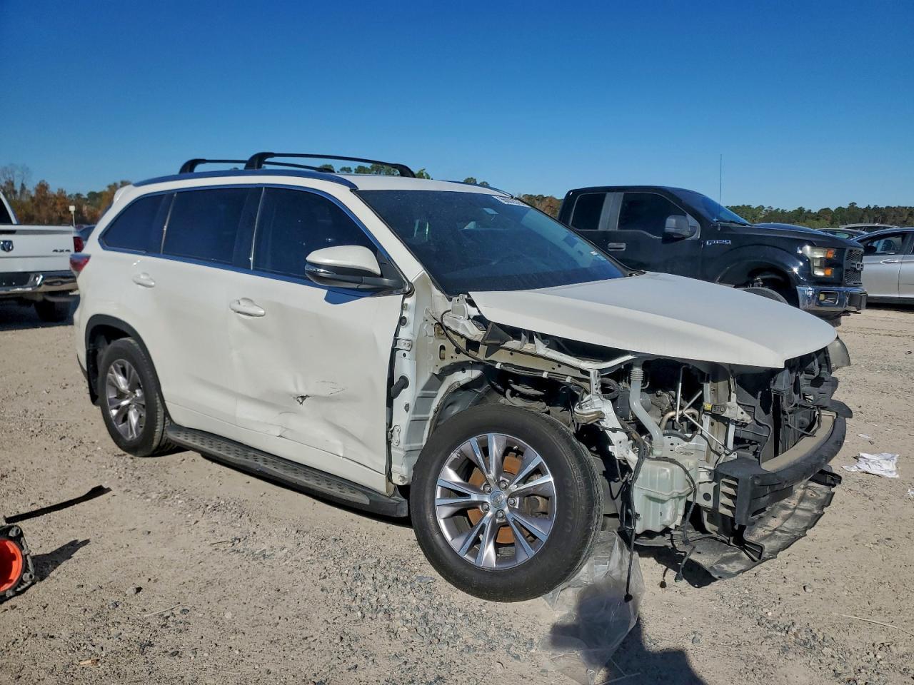 2015 TOYOTA HIGHLANDER