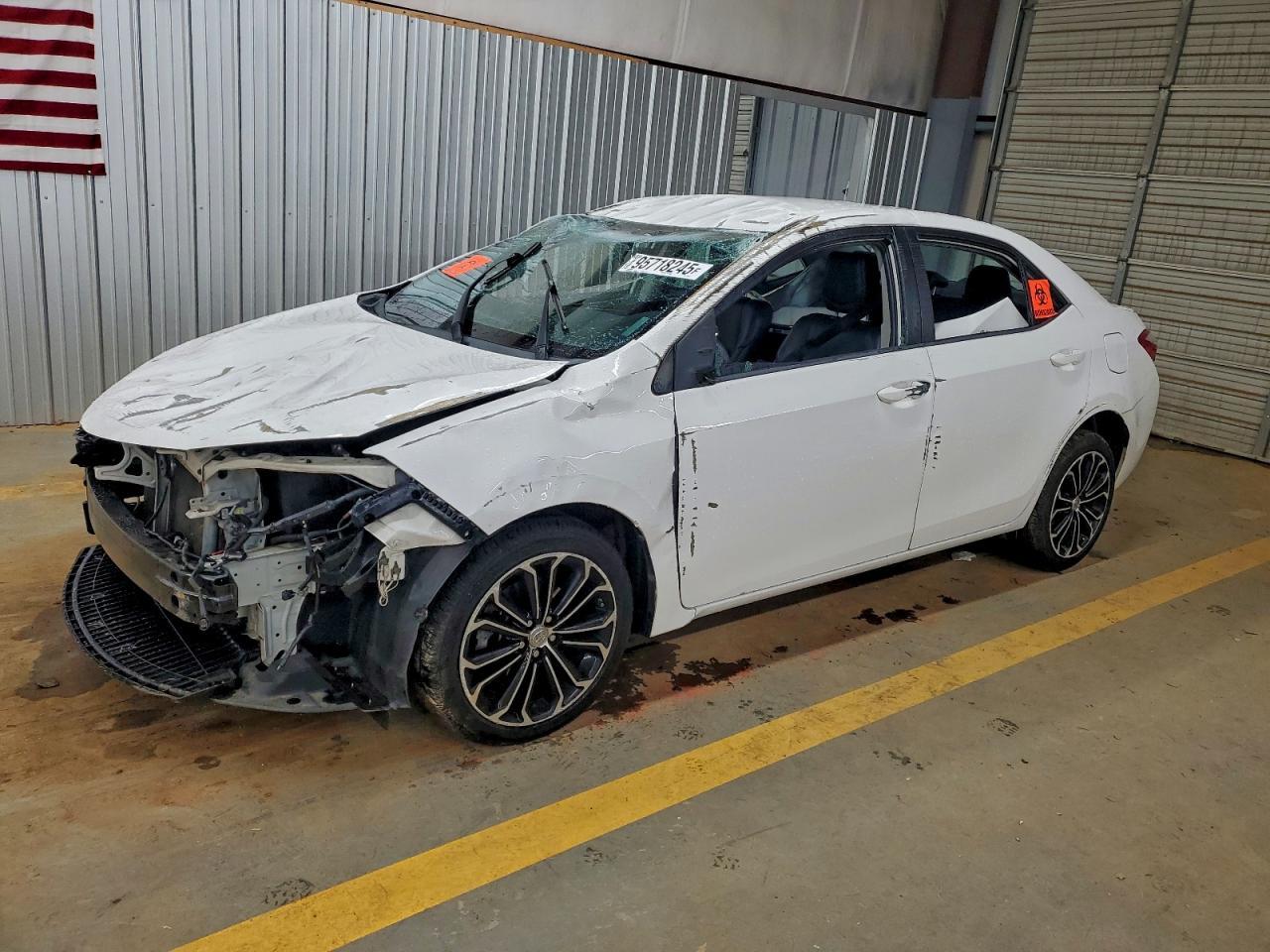2015 TOYOTA COROLLA